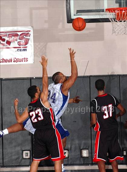 Thumbnail 1 in Jordan vs. Cleveland (Max Preps Holiday Classic) photogallery.