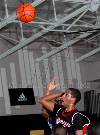 Thumbnail 2 in Jordan vs. Cleveland (Max Preps Holiday Classic) photogallery.