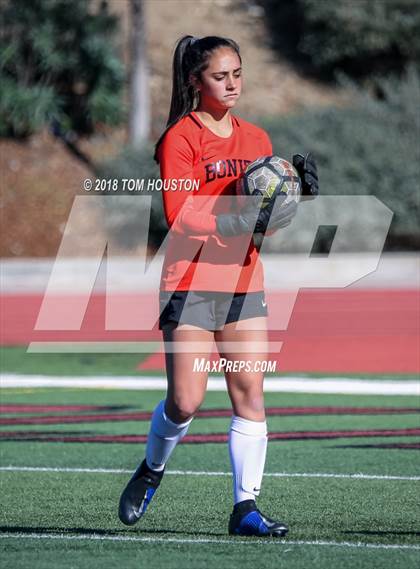 Thumbnail 1 in South Hills vs. Bonita photogallery.