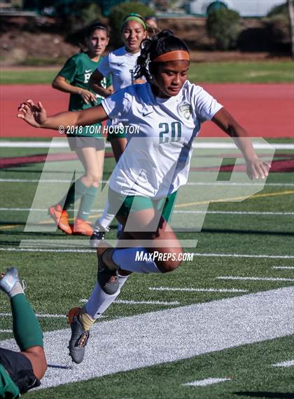 Thumbnail 1 in South Hills vs. Bonita photogallery.