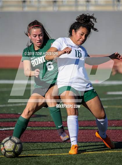 Thumbnail 3 in South Hills vs. Bonita photogallery.