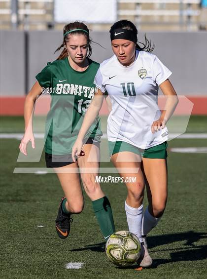 Thumbnail 3 in South Hills vs. Bonita photogallery.