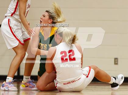 Thumbnail 3 in Pius X @ Millard South photogallery.