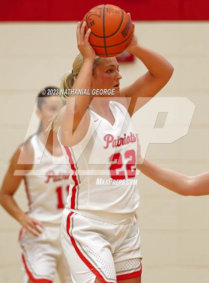 Thumbnail 1 in Pius X @ Millard South photogallery.