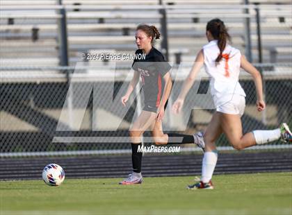 Thumbnail 2 in Tabb vs Brentsville District (VHSL Class 3 State Quarterfinal) photogallery.