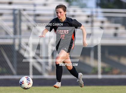 Thumbnail 1 in Tabb vs Brentsville District (VHSL Class 3 State Quarterfinal) photogallery.