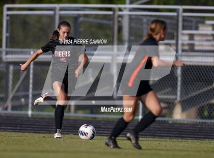 Thumbnail 3 in Tabb vs Brentsville District (VHSL Class 3 State Quarterfinal) photogallery.