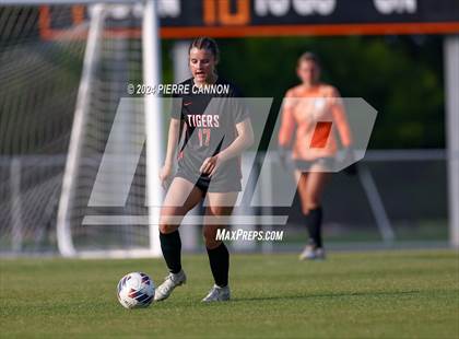Thumbnail 2 in Tabb vs Brentsville District (VHSL Class 3 State Quarterfinal) photogallery.