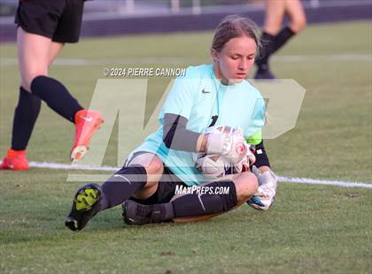Thumbnail 2 in Tabb vs Brentsville District (VHSL Class 3 State Quarterfinal) photogallery.