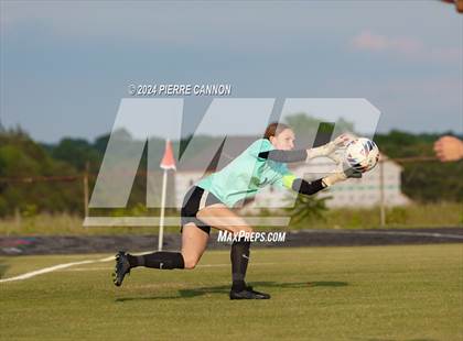 Thumbnail 2 in Tabb vs Brentsville District (VHSL Class 3 State Quarterfinal) photogallery.