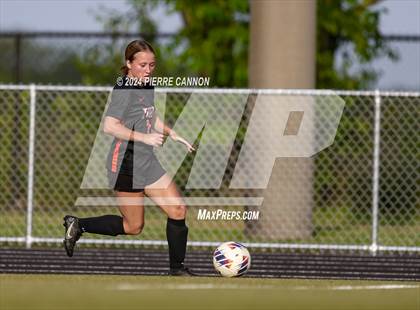 Thumbnail 2 in Tabb vs Brentsville District (VHSL Class 3 State Quarterfinal) photogallery.