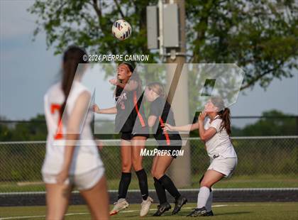 Thumbnail 3 in Tabb vs Brentsville District (VHSL Class 3 State Quarterfinal) photogallery.
