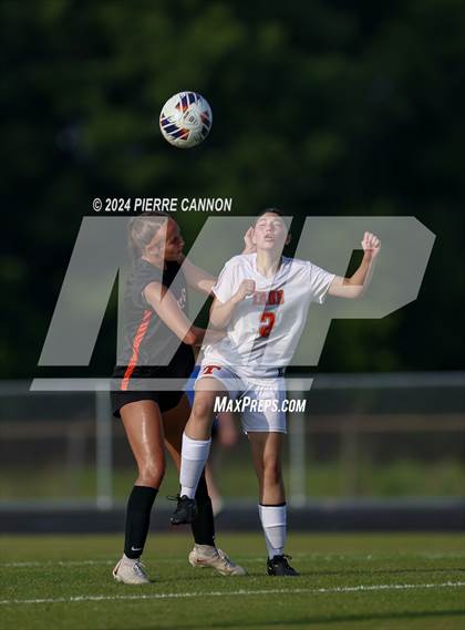 Thumbnail 3 in Tabb vs Brentsville District (VHSL Class 3 State Quarterfinal) photogallery.