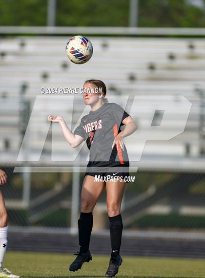 Thumbnail 2 in Tabb vs Brentsville District (VHSL Class 3 State Quarterfinal) photogallery.