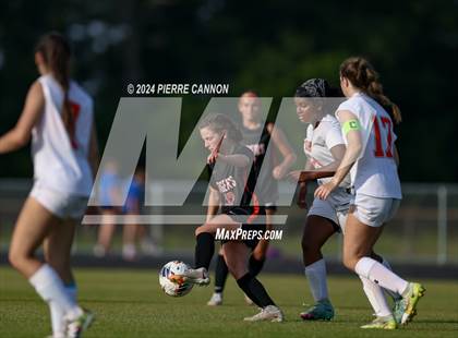 Thumbnail 1 in Tabb vs Brentsville District (VHSL Class 3 State Quarterfinal) photogallery.