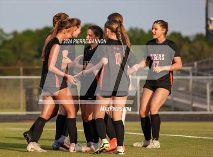 Thumbnail 2 in Tabb vs Brentsville District (VHSL Class 3 State Quarterfinal) photogallery.
