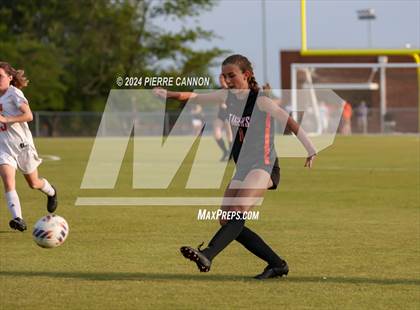 Thumbnail 2 in Tabb vs Brentsville District (VHSL Class 3 State Quarterfinal) photogallery.