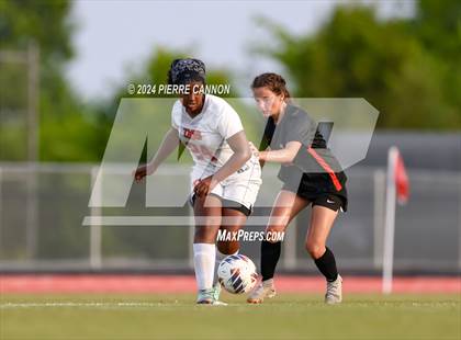 Thumbnail 2 in Tabb vs Brentsville District (VHSL Class 3 State Quarterfinal) photogallery.