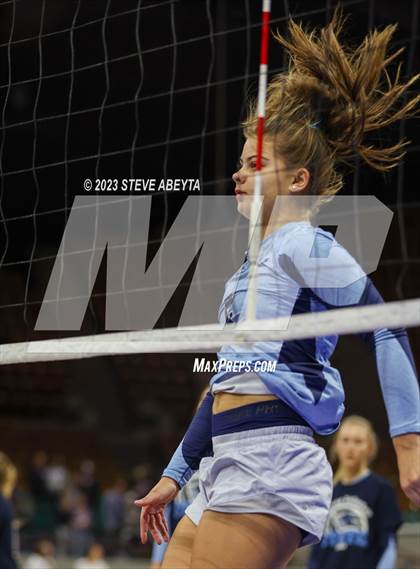 Thumbnail 1 in Legend vs. Ralston Valley (CHSAA 5A Contenders First Round) photogallery.
