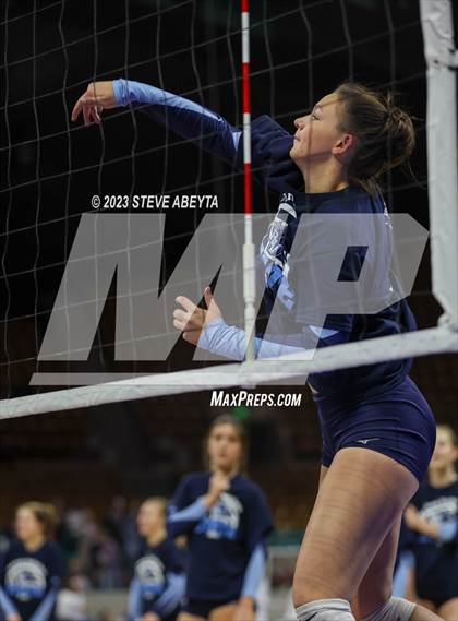 Thumbnail 2 in Legend vs. Ralston Valley (CHSAA 5A Contenders First Round) photogallery.
