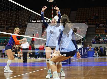 Thumbnail 2 in Legend vs. Ralston Valley (CHSAA 5A Contenders First Round) photogallery.