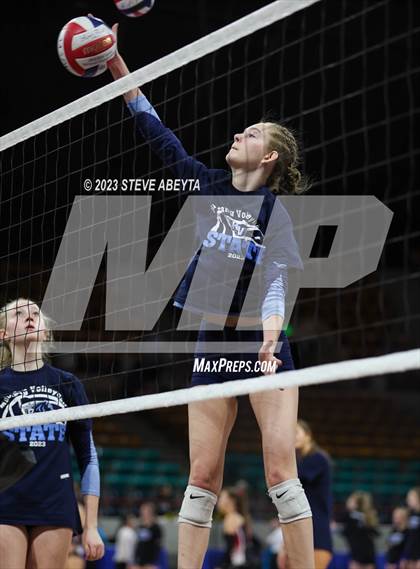 Thumbnail 3 in Legend vs. Ralston Valley (CHSAA 5A Contenders First Round) photogallery.