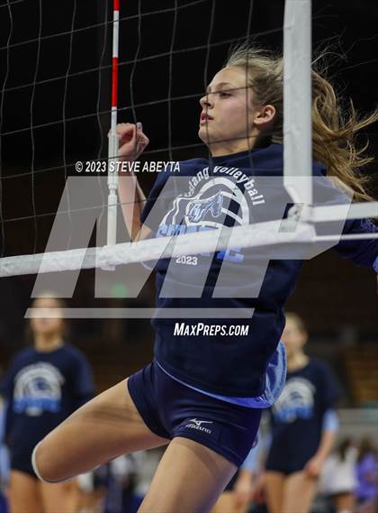 Thumbnail 3 in Legend vs. Ralston Valley (CHSAA 5A Contenders First Round) photogallery.