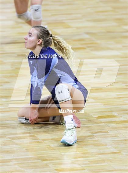 Thumbnail 2 in Legend vs. Ralston Valley (CHSAA 5A Contenders First Round) photogallery.