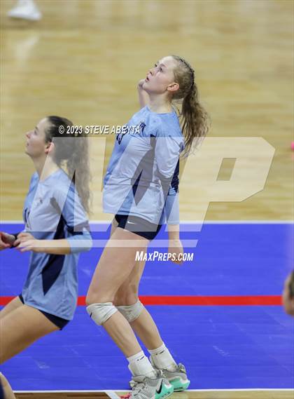 Thumbnail 2 in Legend vs. Ralston Valley (CHSAA 5A Contenders First Round) photogallery.