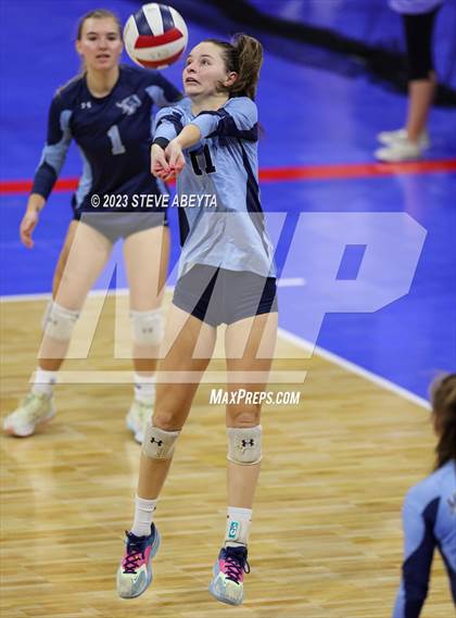 Thumbnail 2 in Legend vs. Ralston Valley (CHSAA 5A Contenders First Round) photogallery.
