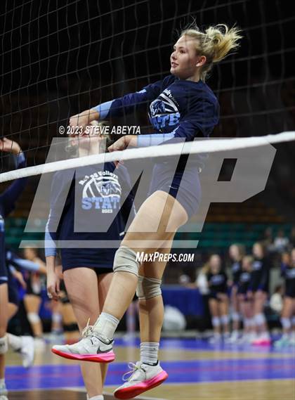 Thumbnail 1 in Legend vs. Ralston Valley (CHSAA 5A Contenders First Round) photogallery.