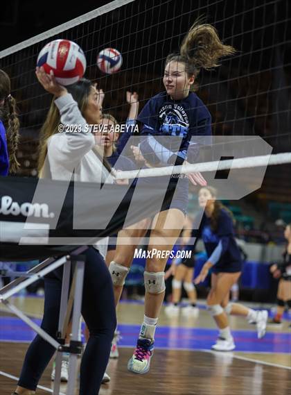 Thumbnail 2 in Legend vs. Ralston Valley (CHSAA 5A Contenders First Round) photogallery.