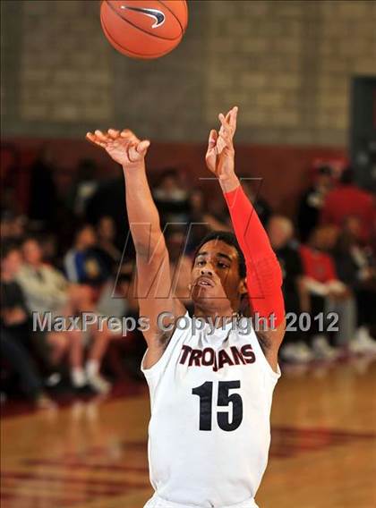 Thumbnail 1 in Lutheran @ Mater Dei (Nike Extravaganza) photogallery.