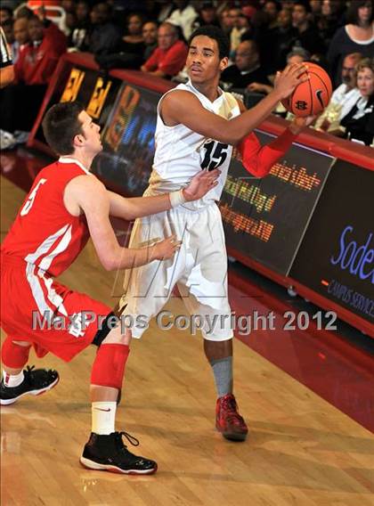Thumbnail 1 in Lutheran @ Mater Dei (Nike Extravaganza) photogallery.