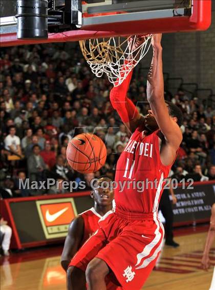 Thumbnail 1 in Lutheran @ Mater Dei (Nike Extravaganza) photogallery.