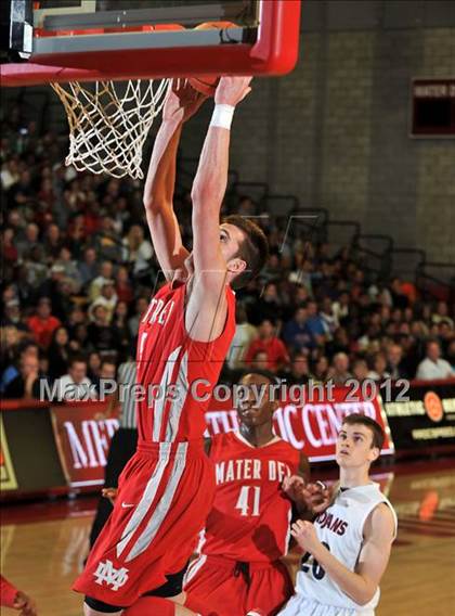 Thumbnail 3 in Lutheran @ Mater Dei (Nike Extravaganza) photogallery.