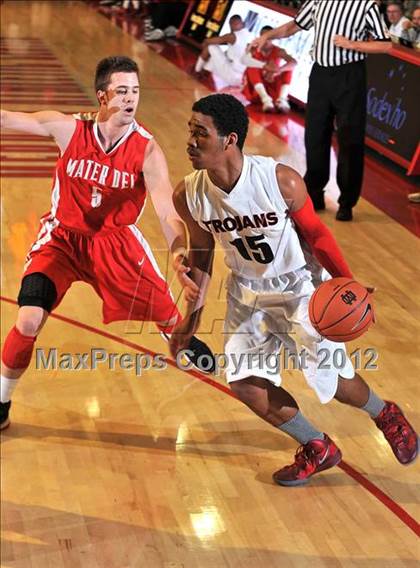Thumbnail 1 in Lutheran @ Mater Dei (Nike Extravaganza) photogallery.