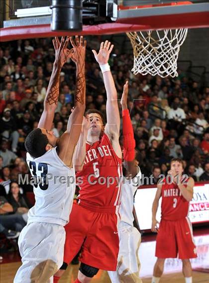 Thumbnail 2 in Lutheran @ Mater Dei (Nike Extravaganza) photogallery.