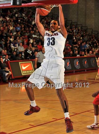 Thumbnail 2 in Lutheran @ Mater Dei (Nike Extravaganza) photogallery.