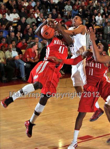Thumbnail 2 in Lutheran @ Mater Dei (Nike Extravaganza) photogallery.