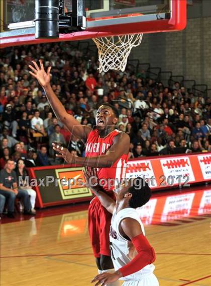 Thumbnail 2 in Lutheran @ Mater Dei (Nike Extravaganza) photogallery.