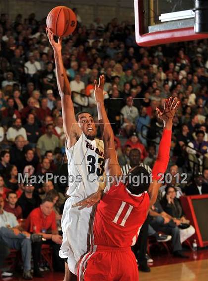 Thumbnail 2 in Lutheran @ Mater Dei (Nike Extravaganza) photogallery.