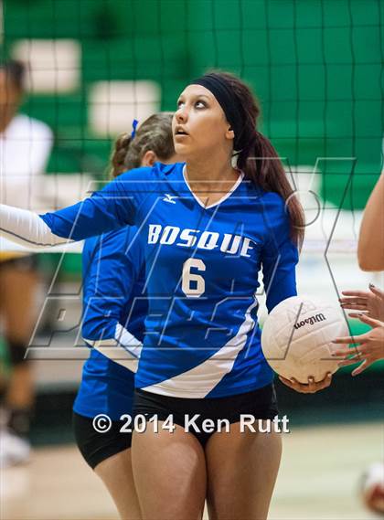 Thumbnail 1 in Bosque vs Cibola (Moriarty Invitaional Tournament) photogallery.