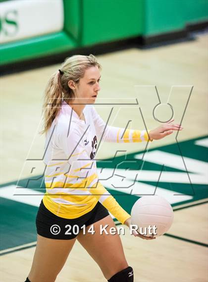 Thumbnail 2 in Bosque vs Cibola (Moriarty Invitaional Tournament) photogallery.