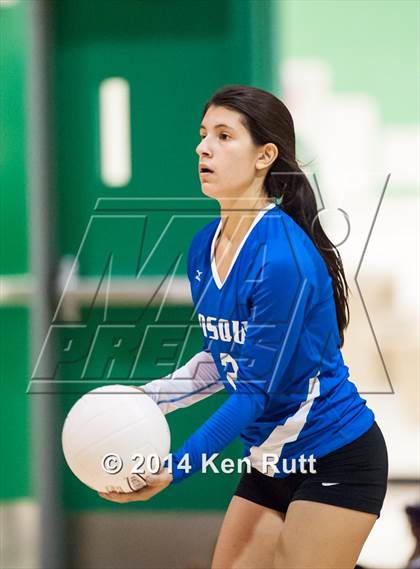 Thumbnail 3 in Bosque vs Cibola (Moriarty Invitaional Tournament) photogallery.