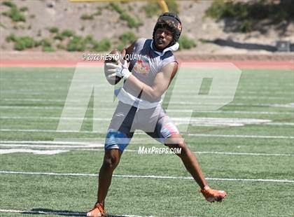 Thumbnail 2 in Mission Viejo vs. Warren (South County Tournament) photogallery.