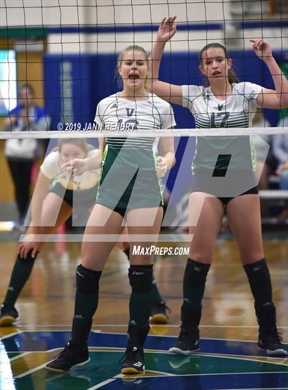 Thumbnail 2 in Venice vs. Long Beach Poly (Durango Fall Classic) photogallery.