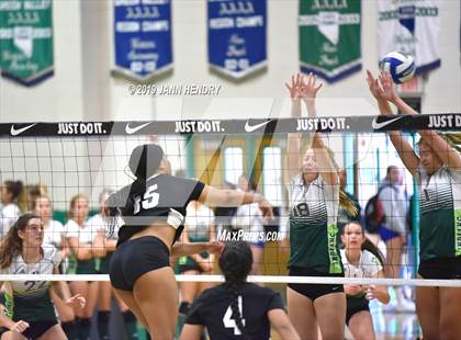 Thumbnail 3 in Venice vs. Long Beach Poly (Durango Fall Classic) photogallery.