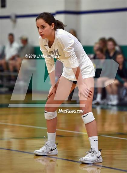 Thumbnail 2 in Venice vs. Long Beach Poly (Durango Fall Classic) photogallery.