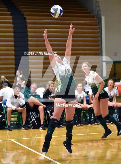Thumbnail 1 in Venice vs. Long Beach Poly (Durango Fall Classic) photogallery.